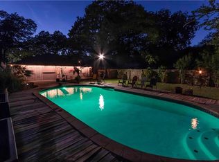 916 Oakland Dr, Irving, TX 75060