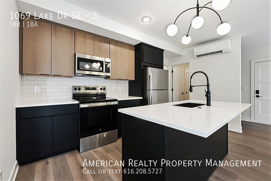 1st image of 1069 Lake Dr SE #3