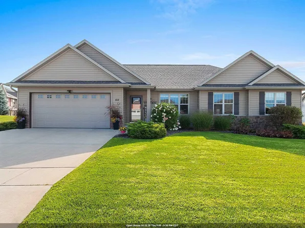 512 Pebblestone Cir, Hobart, WI 54155