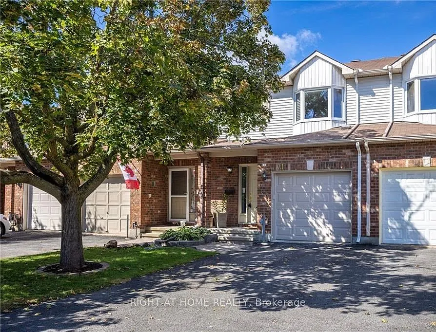 21 Grenadier Way