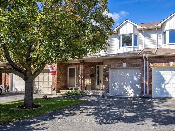 21 Grenadier Way, Ottawa, ON K2J 4L3