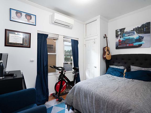 5th image of 24-02 Ditmars Blvd #2