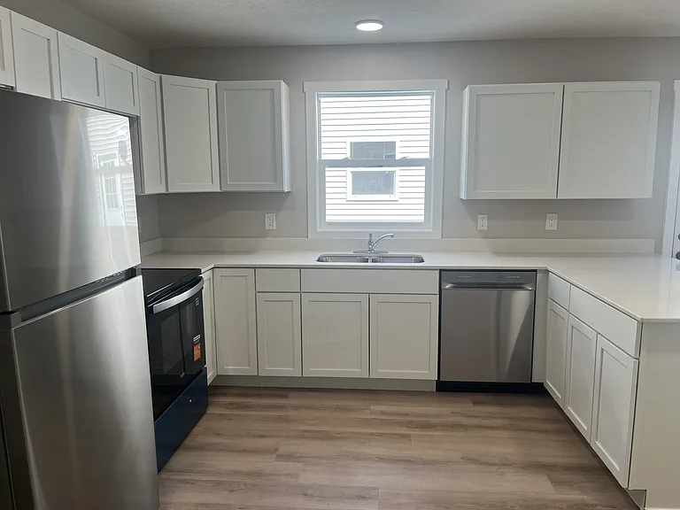 524 Oak Ave — Photo 3