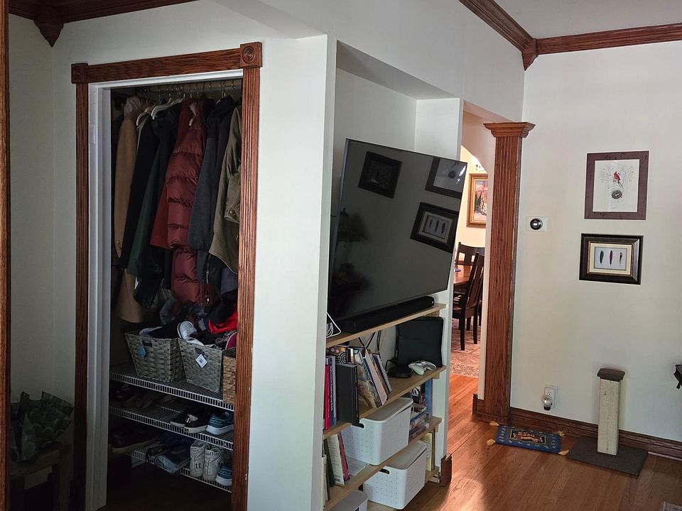 Entry way, closet, TV