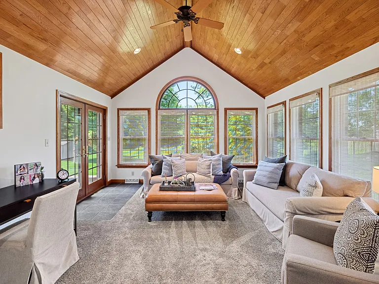 2504 Ron Dr — Photo 21