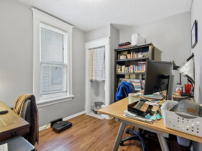 1322 Central Ave NE #1 — Photo 6
