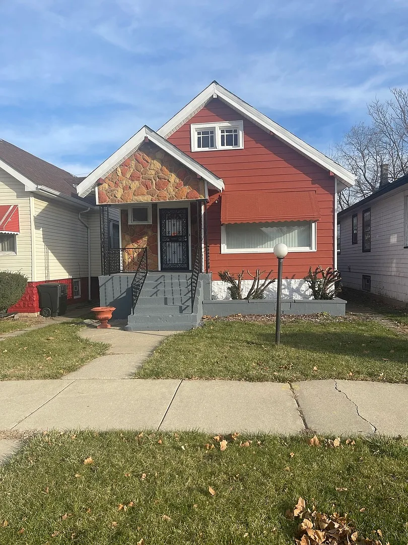 10033 S Perry Ave photo 1