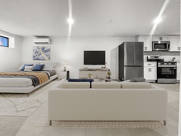 2nd image of 34 Hubbard Pl Floor 1