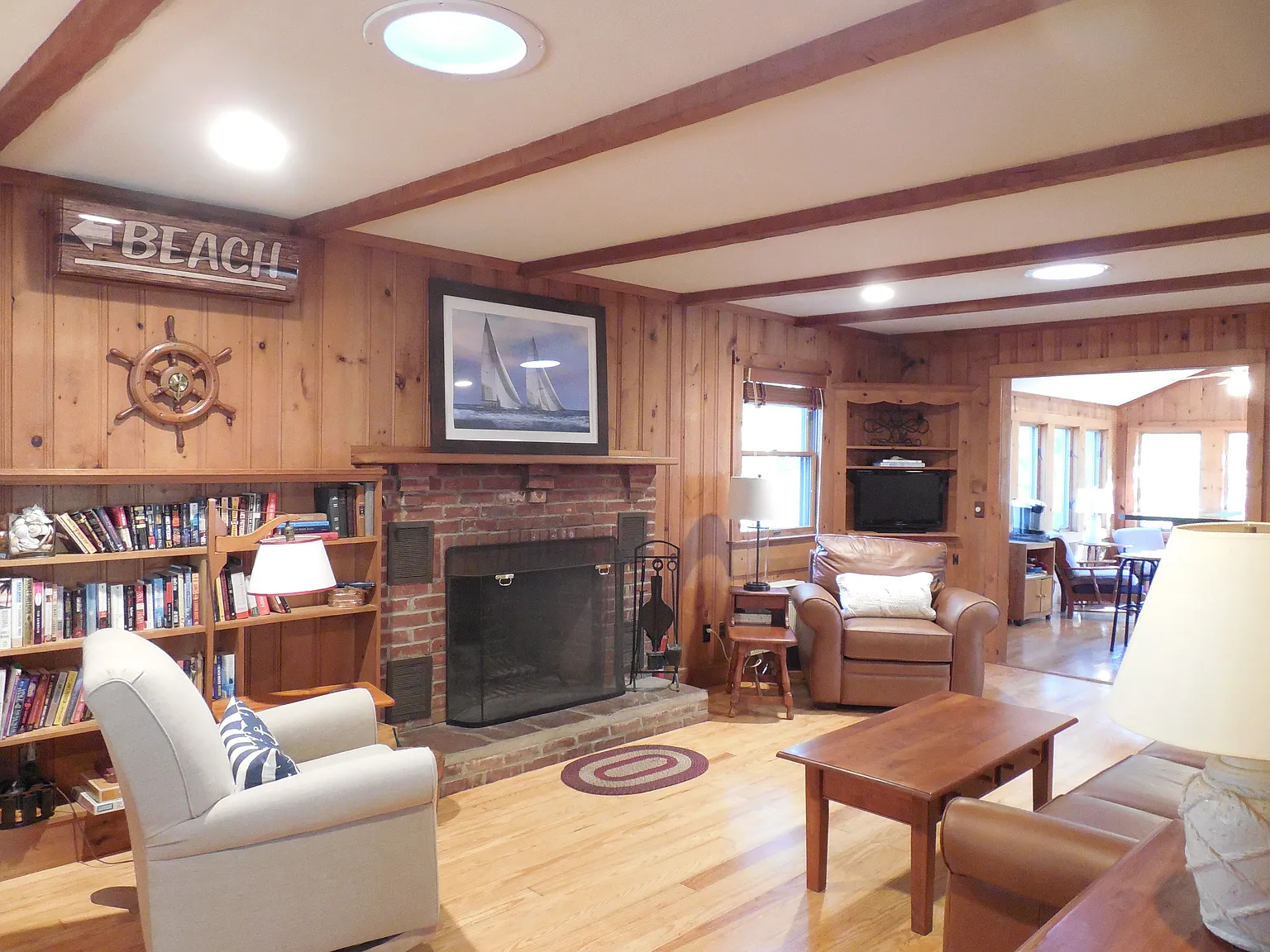 Private Red Cedar Point — Photo 4