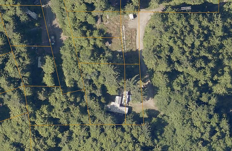 1st image of 25 Holly Ln S
