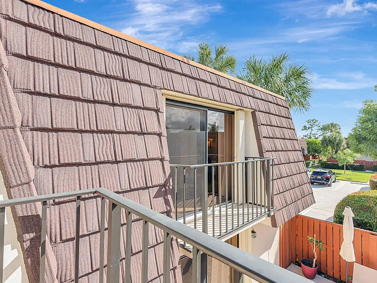 2332 23rd Ct #57D — Photo 34