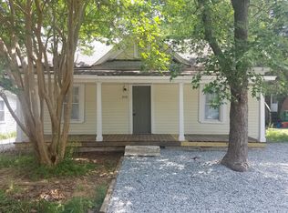 210 Venable Ct, High Point, NC 27262