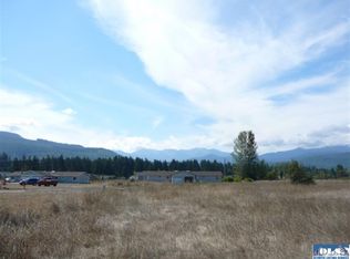 2 Silber Ln, Sequim, WA 98382