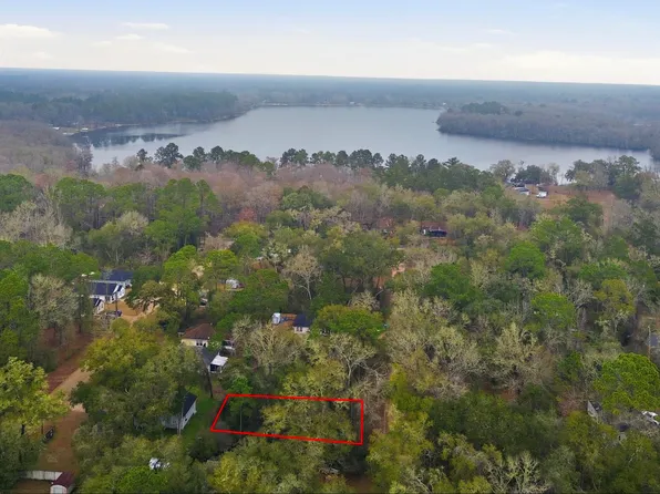 28 John David Dr, Crawfordville, FL 32327