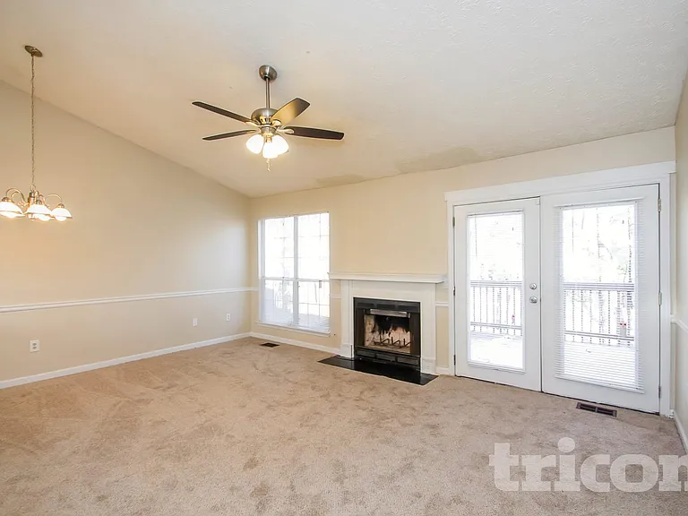 5020 Millers Gln — Photo 3