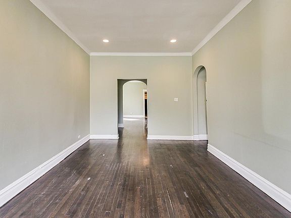 3rd image of 3821 W Flournoy St