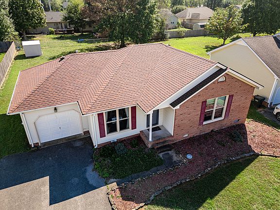 2nd image of 579 Winchester Dr