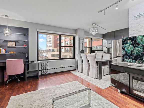 4th image of 3420 N Lake Shore Dr APT 3N