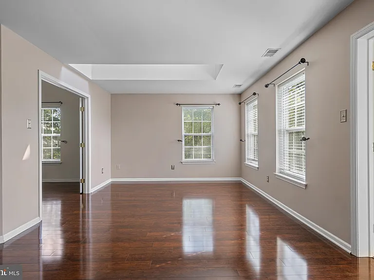 312 Riverbirch Cir #802 — Photo 8