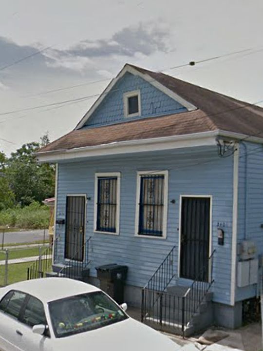 1st image of 2410 Deers St
