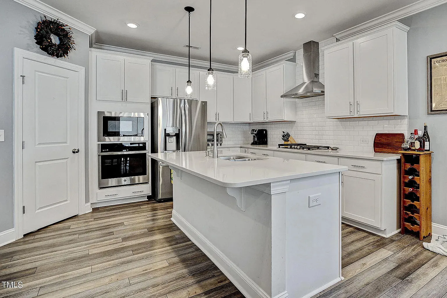 3 bed, 1816 sqft, $2,000 — Photo 4