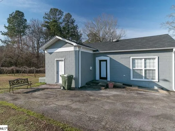 103 Elm St, Clinton, SC 29325