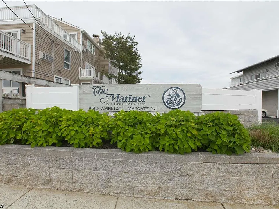 9510 Amherst Ave #114