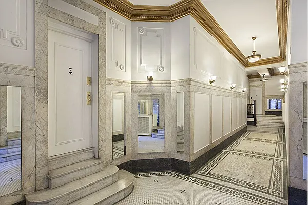 Sold by Stribling | media 7