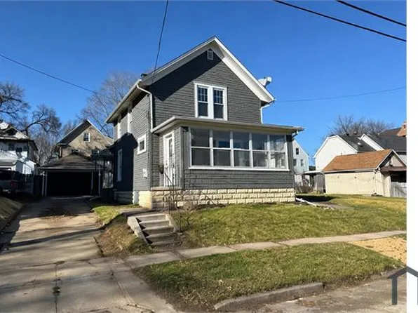 1015 S Columbia Ave #1, Freeport, IL 61032