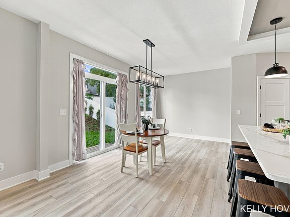 5th image of 1682 Bayleaf Dr SW