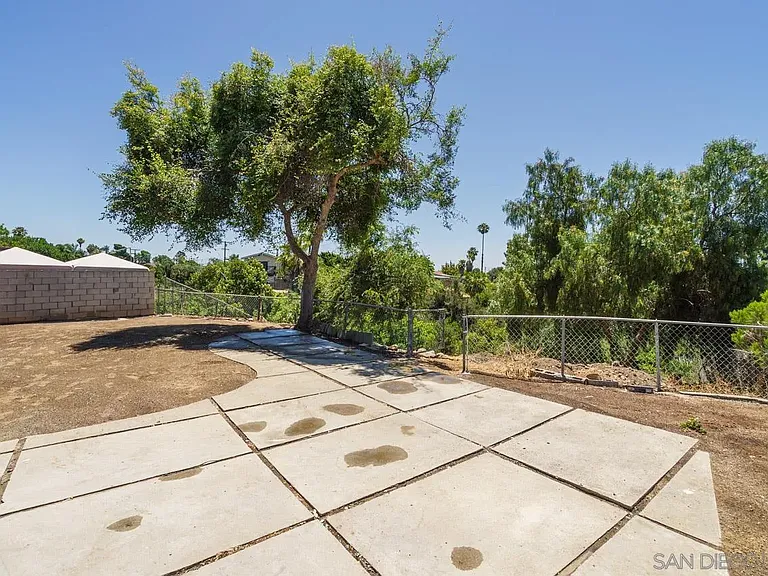 4935 Deaton Dr — Photo 15
