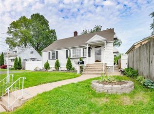 10 Hillcrest Ter, Linden, NJ 07036