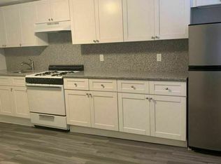 487 Carroll St #2, Brooklyn, NY 11215