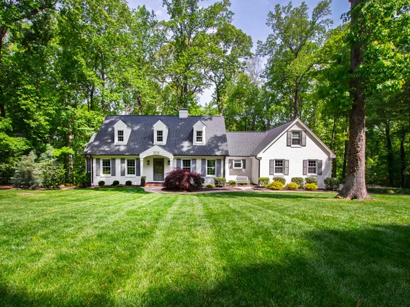 202 Homestead Dr, Cary, NC 27513