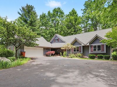 10735 Brown Lake Dr NE, Rockford, MI, 49341