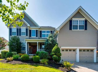 27 Meadow Run Rd, Bordentown, NJ 08505