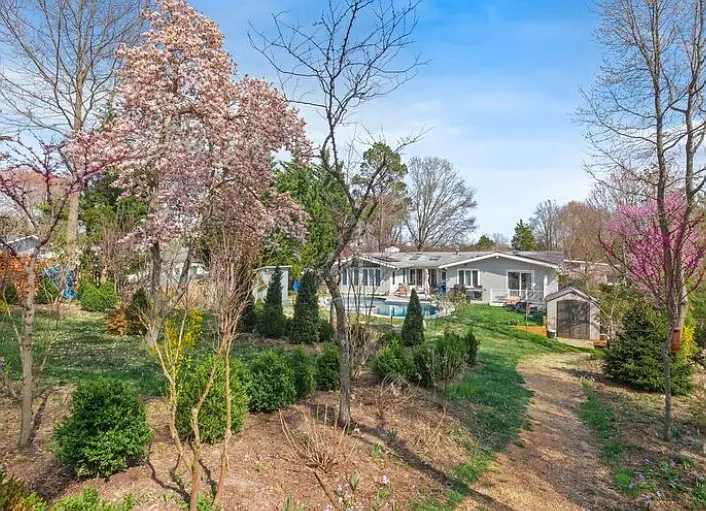 11610 Karen Dr — Photo 53