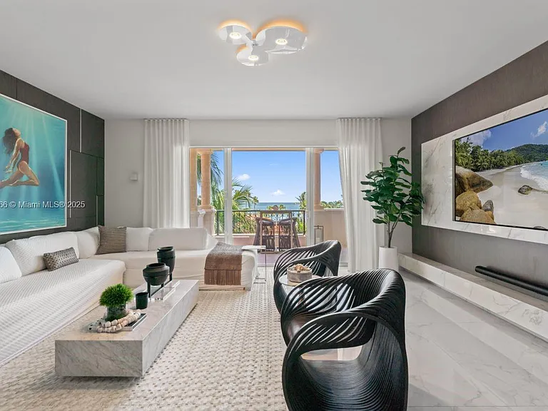 19143 Fisher Island Dr #19143 — Photo 33