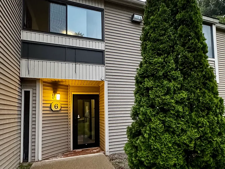 6 Thayer Pond Dr #17 — Photo 11