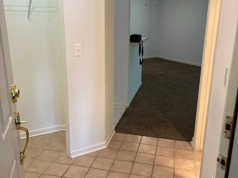 550 Mohawk Dr — Photo 5