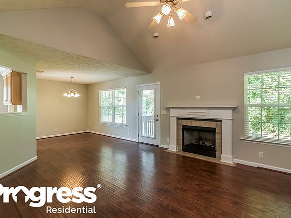 2nd image of 2941 Waywood Dr