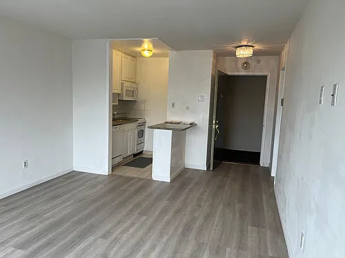 6 Commodore Dr #446 Photo 1