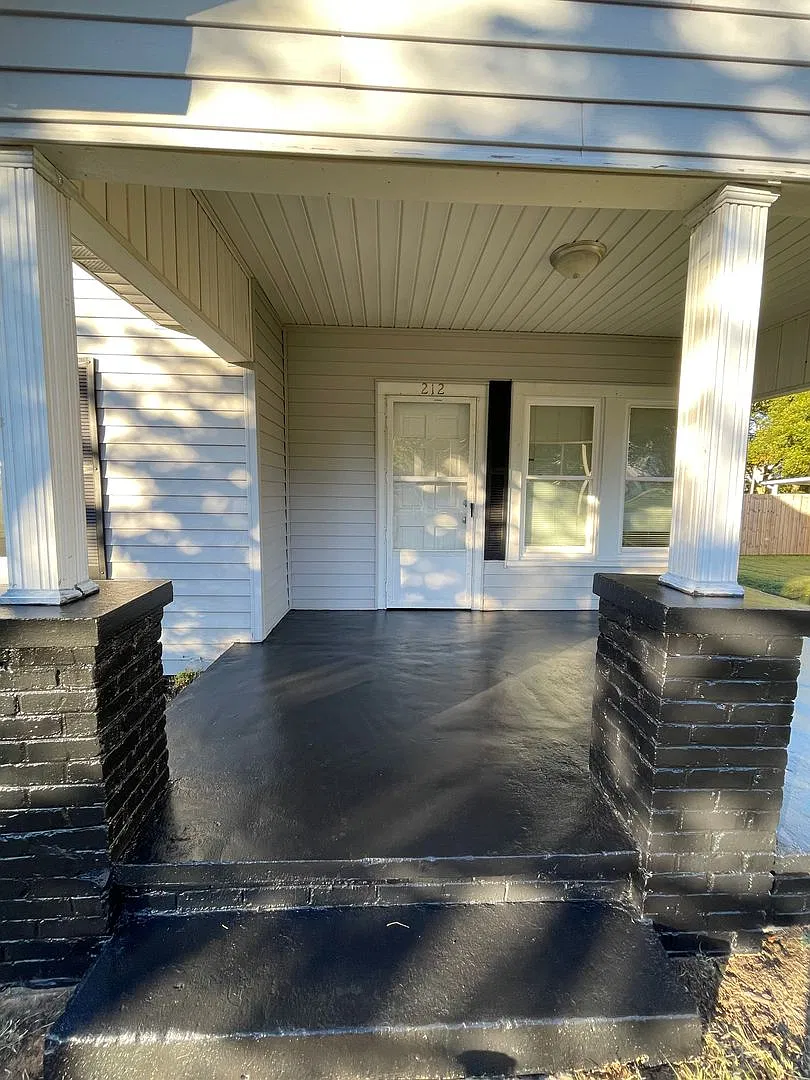 Charming 3-Bedroom Home with Large Yard & Classic Character — Photo 2