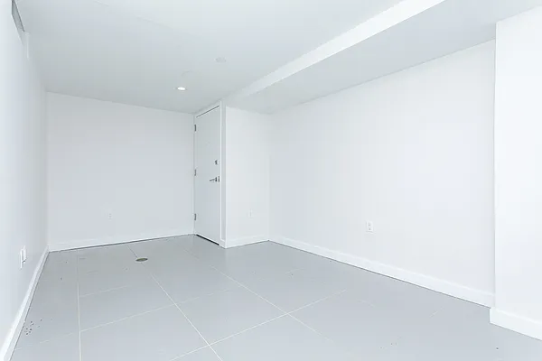 Rented by NY Living Solutions | media 19