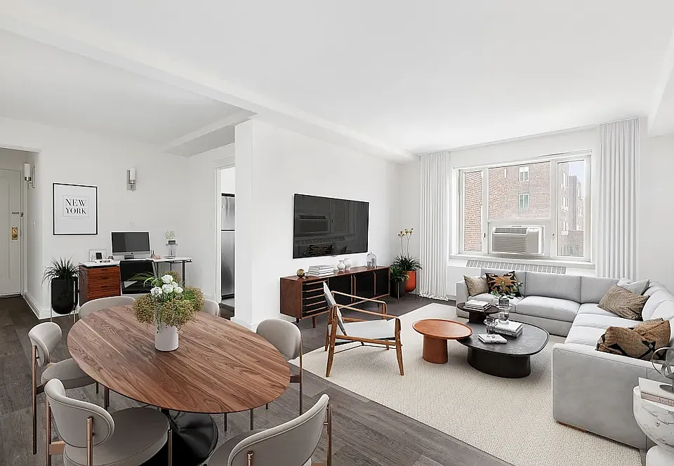 626 E 20th St #6D