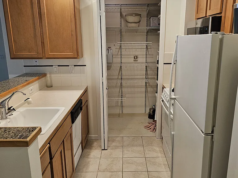 2801 1st Ave #908 — Photo 4