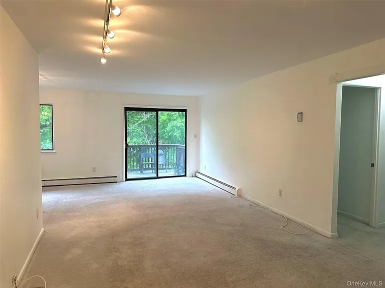 3 Loudon Dr #6 — Photo 12