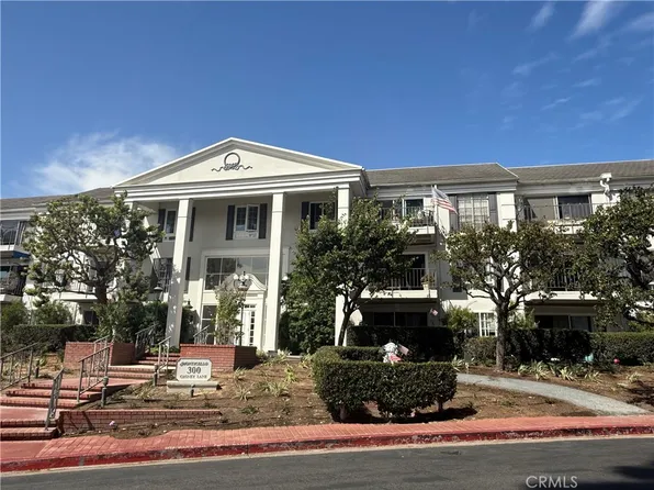 300 Cagney Ln, Newport Beach, CA