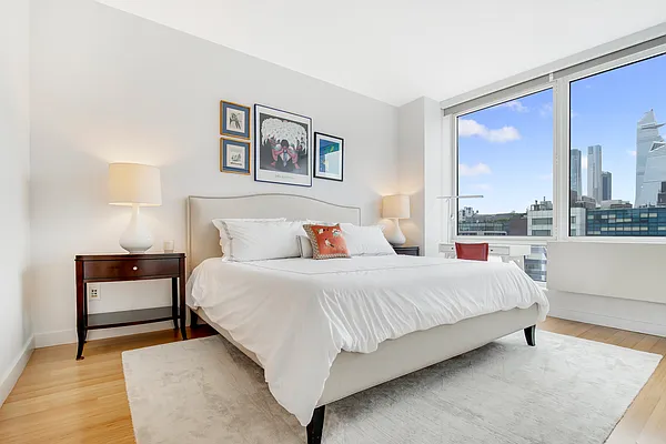 Sold by Compass | media 8