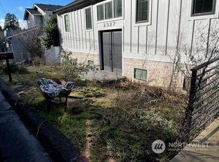 2327 Hughes Ave SW, Seattle, WA 98116
